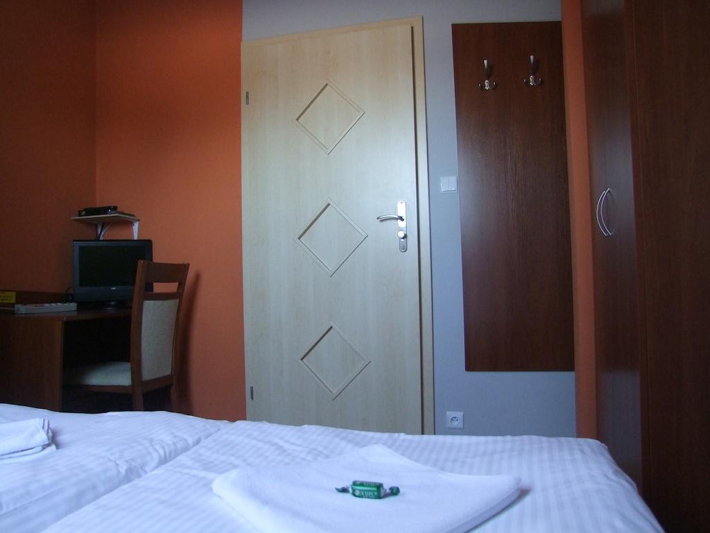 Warnenczyka 85A Bezplatny Parking, Faktura, Prywatna Lazienka, Klimatyzacja Rzeszów Exterior foto